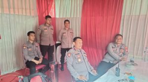 Kapolsubsek Pasar Baru Pimpin Apel Pengamanan Di Posko Mantap Praja 2024 KPU Kota Sawah Besar Jakarta Pusat.
