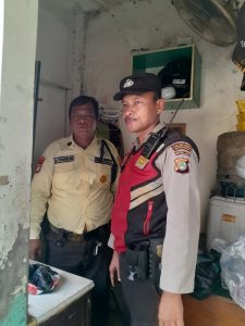 Antisipasi Kepadatan Lalulintas Dan Gesekan Pelajar Unit Samapta Polsek Kemayoran Melaksanakan Ploting Sore Hari