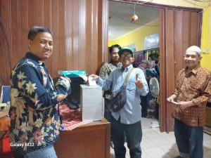 Kapolsubsektor Kayu Awet Hadir Memonitor Dalam Pemilihan LMK RW 079 Kelurahan Johar Baru.