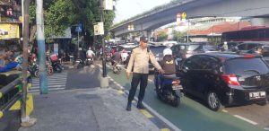 Patroli Pagi Hari Kapolsubektor Tanah Tinggi Melaksanakan Pengaturan Lalu Lintas Jalan Letjend Suprapto