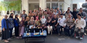 Imbauan Humanis Bhabinkamtibmas Kelurahan Menteng Kepada Warga Masyarakat RW. 03 Mengenai Pilkada Damai