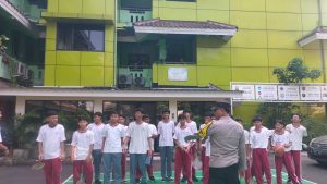 Deklarasi Dan Anti Tawuran Polsek Johar Baru Berikan Penyuluhan Pemahaman Bahaya Tawuran, Pelajar SMK Negeri 31 Jakarta.