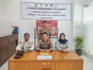 Pastikan Pilkada Aman dan Damai Polsek Johar Baru Laksamana Pengamanan Gudang Logistik Pilkada Kantor Kecamatan Johar Baru