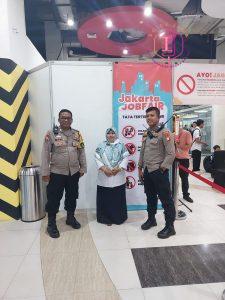 Kapospol Cempaka Mas dan Bhabinkamtibmas Kelurahan Sumur Batu Melaksanakan Sambang Dialogis.