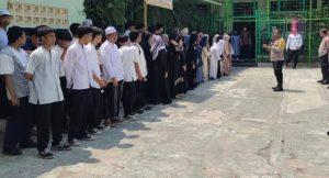 Polsek Cempaka Putih Adakan Penyuluhan Dan Deklarasi Anti Tawuran Di Sekolah