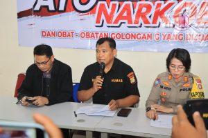 Pemberantasan Peredaran Obat – Obat Daftar G, Polres Metro Bekasi Kota Proses Hukum 50 Tersangka Pengedar dan Sita Ribuan Barang Bukti.
