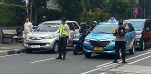 Bhabinkamtibmas Gondangdia Menerapkan Operasi Zebra 2024 Jalan Tueku Cik Ditiro Menteng