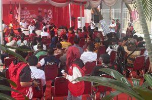 Untuk Pilkada Aman Dan Damai, Bhabinkamtibmas Gondangdia Pemantauan Giat Relawan Di Jalan Sumatera