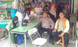 Cooling System Jelang Pilkada DKI Jakarta Kapolsubsektor Cempaka Putih Barat Sambangi Warga