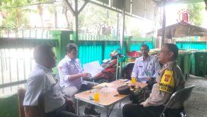 Kunjungan dan Silahturahmi Kanit Binmas dan Bhabinkamtibmas Dengan Kepala Sekolah MTs Negeri 9 Jakarta
