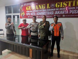 Sukseskan Pilkada Aman dan Damai, Polsek Johar Baru Tingkatkan Pengamanan Area Gudang Logistik Pilkada