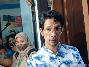 Edward Akbar Buka Suara Soal Belum Bertemu Anak Usai Keluar Rumah