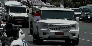 Gagahnya Mobil Indonesia 1 Presiden Prabowo ‘Garuda’ Putih, Buatan Dalam Negeri