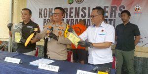 Berawal Dari Kecurigaan, Pelaku Pengedar Narkotika Jenis Sabu Di Pasar Kramat Jati Akhirnya Diringkus