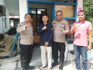Polisi perketat pengamanan saat perakitan dan pengesetan kotak suara di Gudang Logistik KPU Jakarta Timur