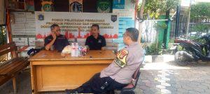 Jalin Sinergi, Polisi dan Tokoh Masyarakat Cempaka Baru Perkuat Keamanan Lingkungan