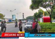 Patroli Polsek Metro Tanah Abang Laksanakan Strong Point dan Pengaturan Lalu Lintas di Jalan Jenderal Sudirman