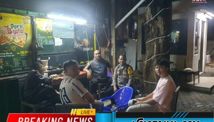 Patroli Dan Sambang Dialogis Bhabinkamtibmas Perkuat Sabuk Kamtibmas di Pasar Baru
